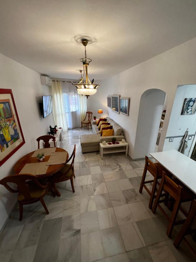 Synergy Apartment, 2 Bedroom, City Center By Namaste Elite Torremolinos Buitenkant foto