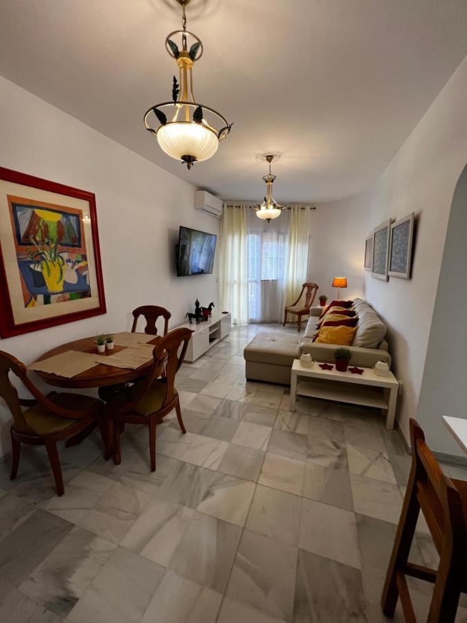 Synergy Apartment, 2 Bedroom, City Center By Namaste Elite Torremolinos Buitenkant foto