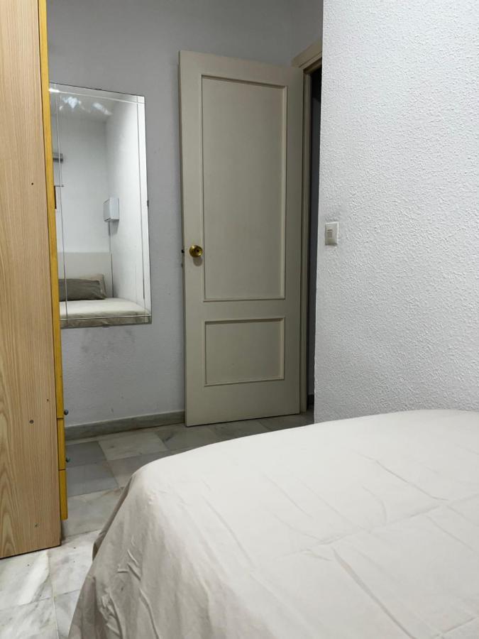 Synergy Apartment, 2 Bedroom, City Center By Namaste Elite Torremolinos Buitenkant foto
