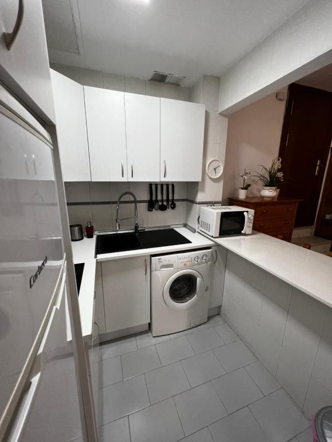 Synergy Apartment, 2 Bedroom, City Center By Namaste Elite Torremolinos Buitenkant foto