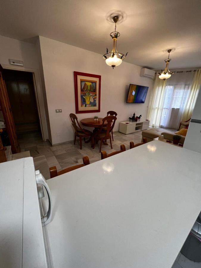 Synergy Apartment, 2 Bedroom, City Center By Namaste Elite Torremolinos Buitenkant foto