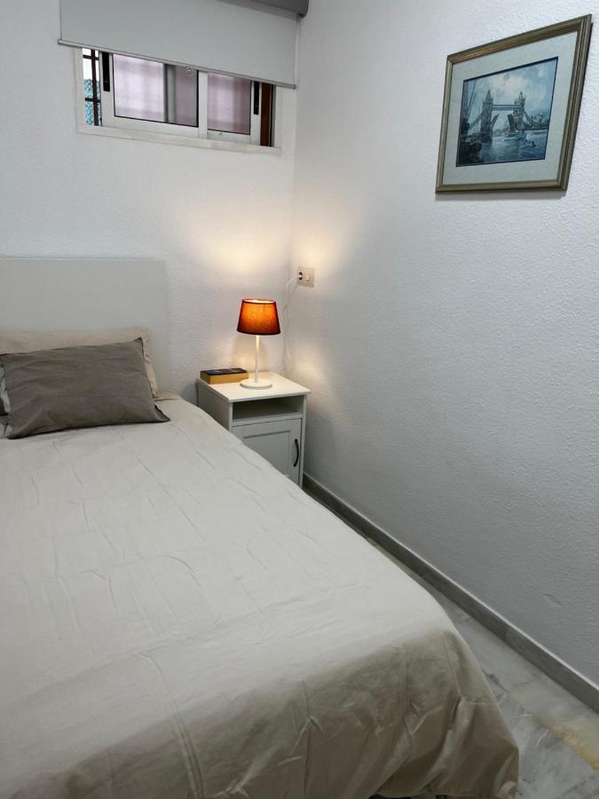 Synergy Apartment, 2 Bedroom, City Center By Namaste Elite Torremolinos Buitenkant foto