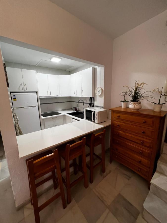 Synergy Apartment, 2 Bedroom, City Center By Namaste Elite Torremolinos Buitenkant foto