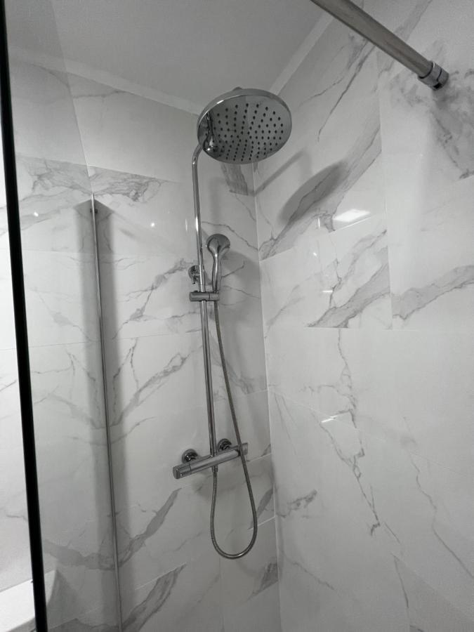 Synergy Apartment, 2 Bedroom, City Center By Namaste Elite Torremolinos Buitenkant foto